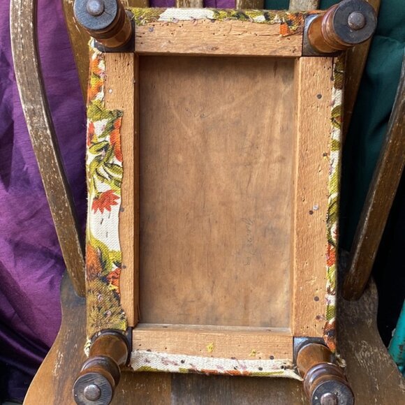 89-(VHD) Vintage. Home Decor. 1963 Handcrafted.Floral. Footstool. - Picture 10 of 15